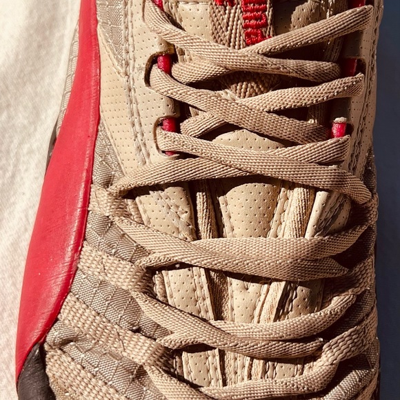 Puma shoes. Very nice condition. Just too small for me. Great for everyday wear! - Picture 3 of 7